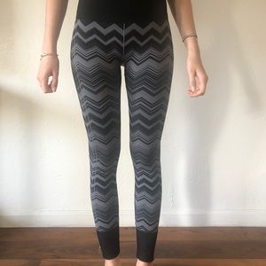 Lululemon high waisted black and grey leggings